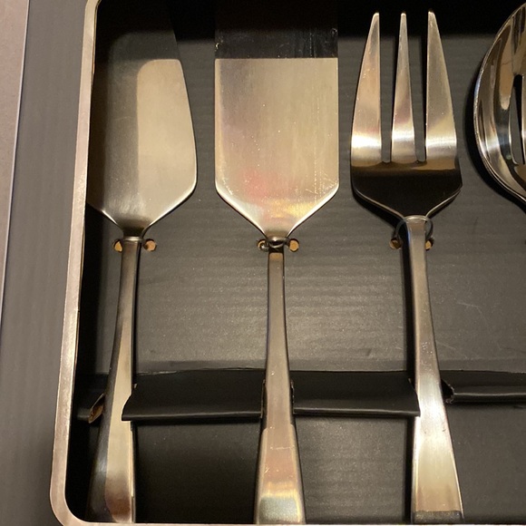 TAHARI Serving Set 6 Piece Stainless Steel Serving Set TAHARI Home - Picture 2 of 9